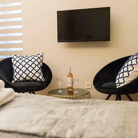 Wisdom Residence Luxury Apartments At Plaka Athene Buitenkant foto