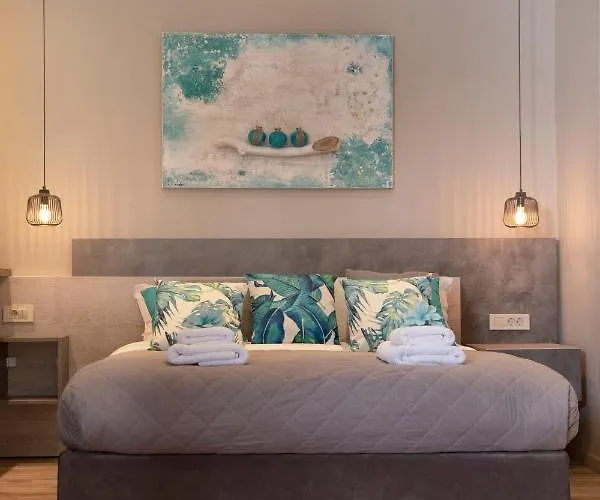 Wisdom Residence Luxury Apartments At Plaka