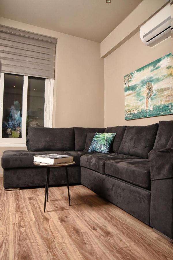 Wisdom Luxury At Plaka Apartment *