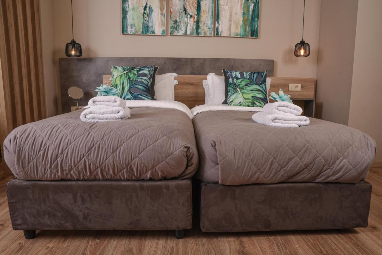 Wisdom Luxury At Plaka Apartment