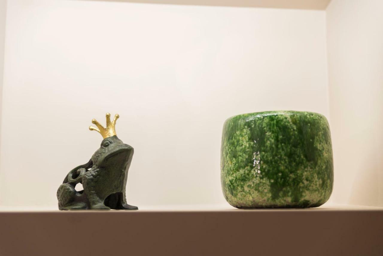 Wisdom Luxury At Plaka Apartment
