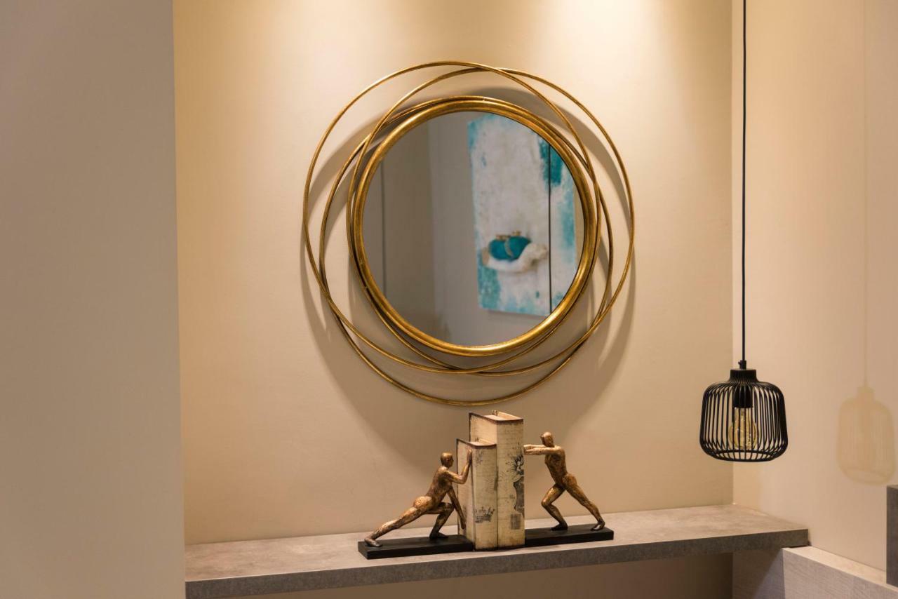 Wisdom Luxury At Plaka Apartment *